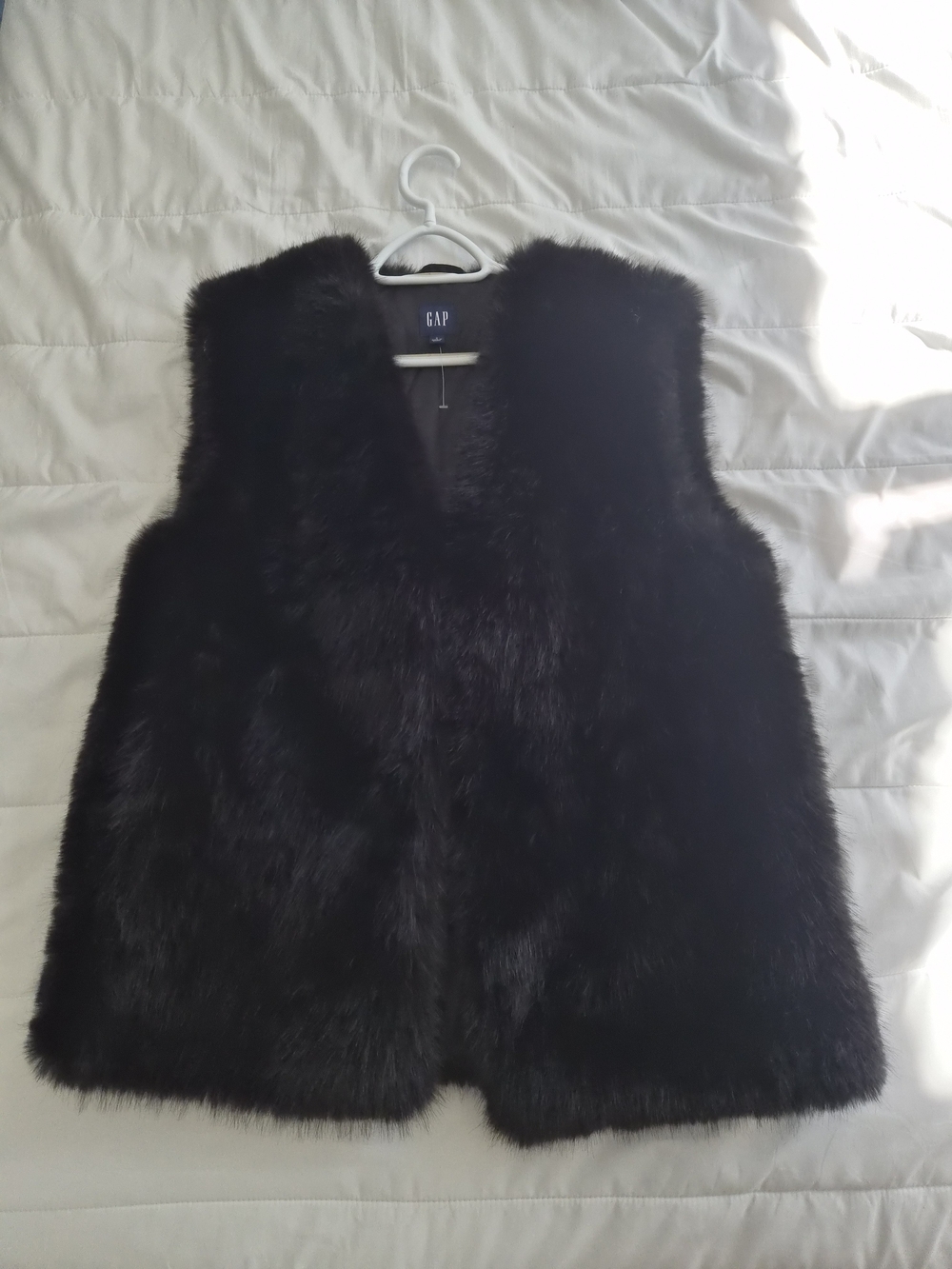 GAP Black Faux Fur Vest - Plush Sleeveless Layer